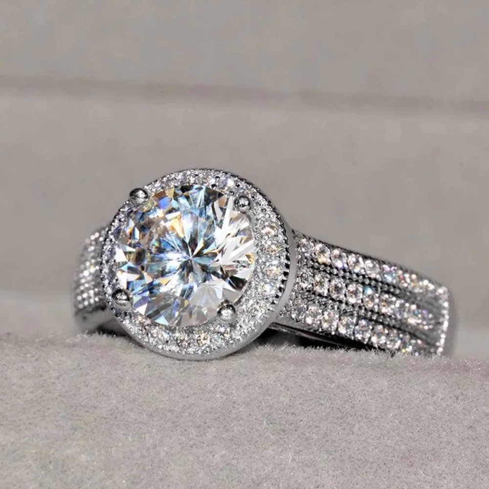 Women ring - Picture 3 of 6